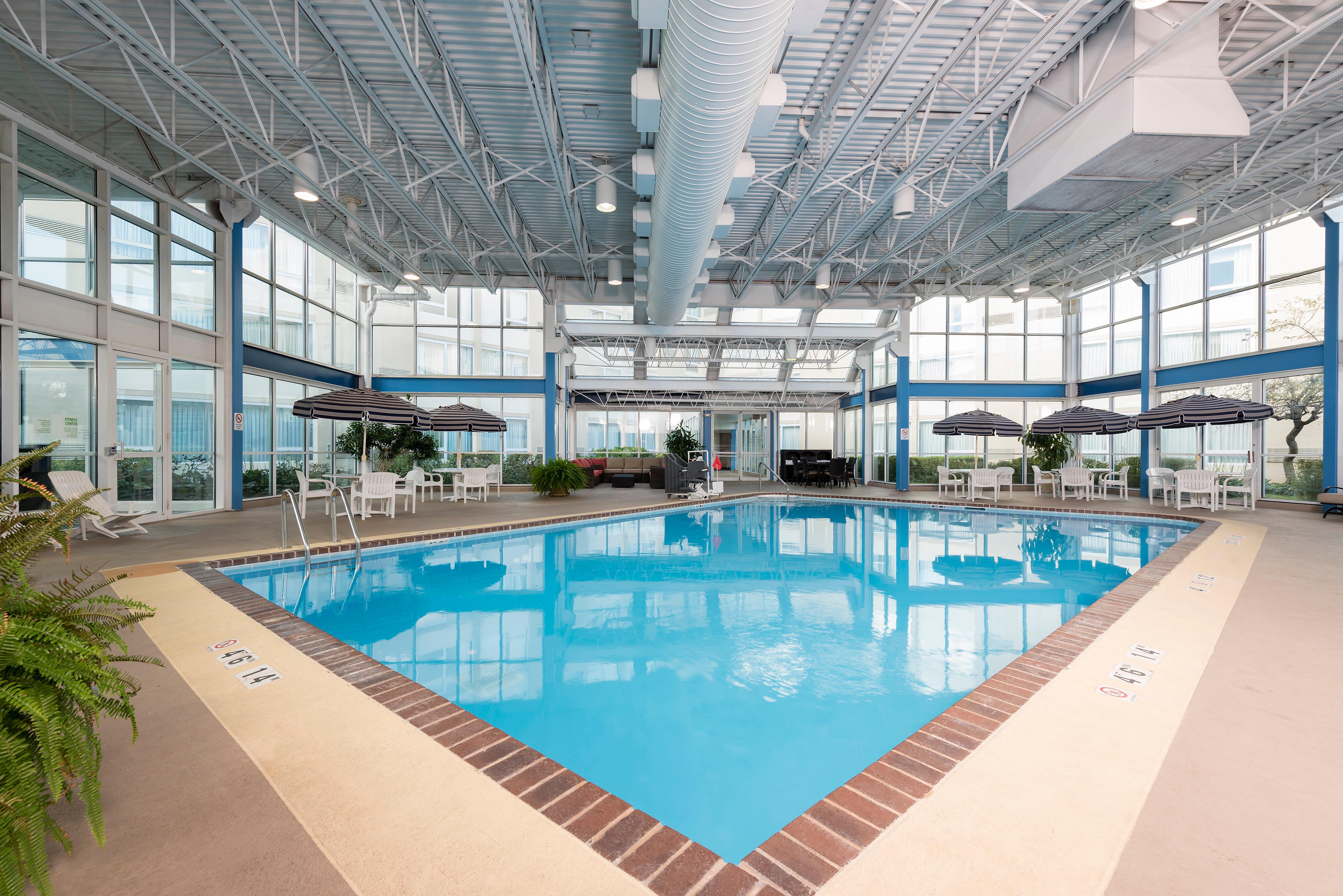 Holiday Inn Chicago - Elk Grove, An Ihg Hotel Элк-Гров-Виллидж Экстерьер фото