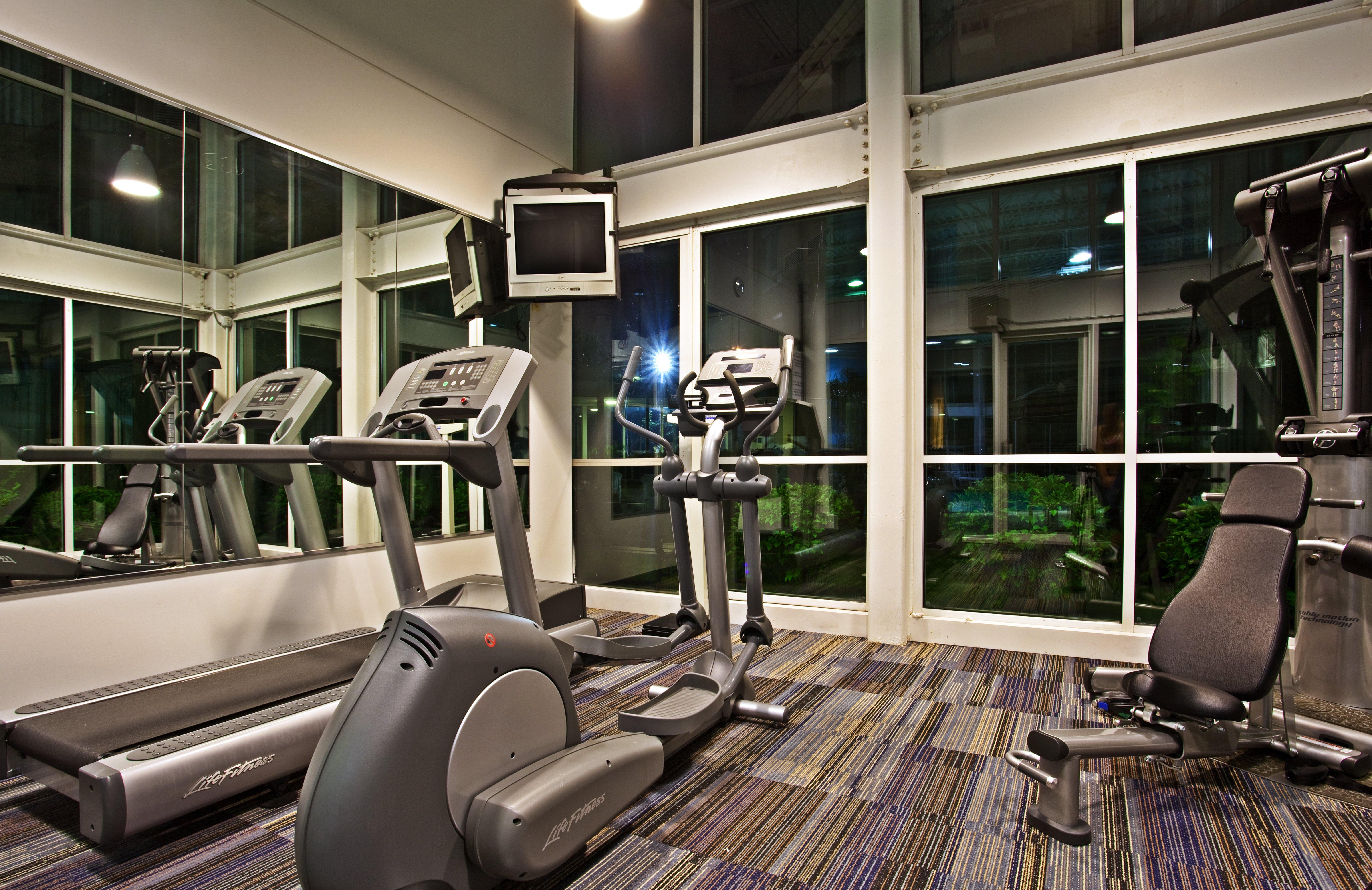 Holiday Inn Chicago - Elk Grove, An Ihg Hotel Элк-Гров-Виллидж Экстерьер фото