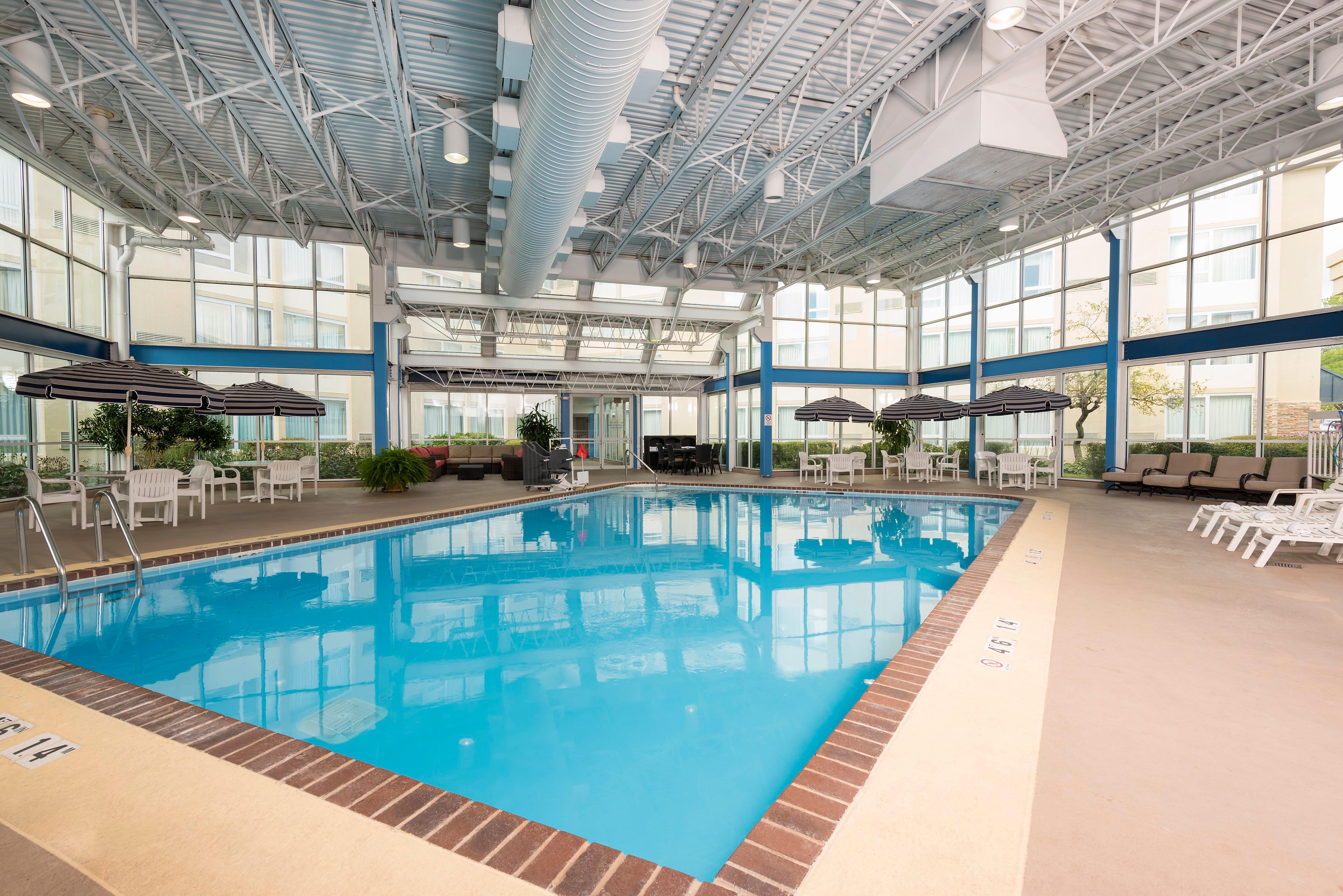 Holiday Inn Chicago - Elk Grove, An Ihg Hotel Элк-Гров-Виллидж Экстерьер фото
