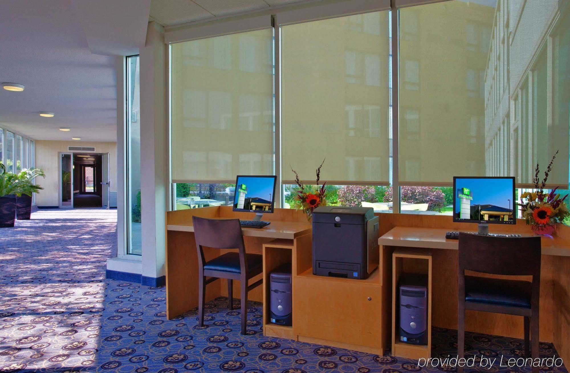 Holiday Inn Chicago - Elk Grove, An Ihg Hotel Элк-Гров-Виллидж Экстерьер фото